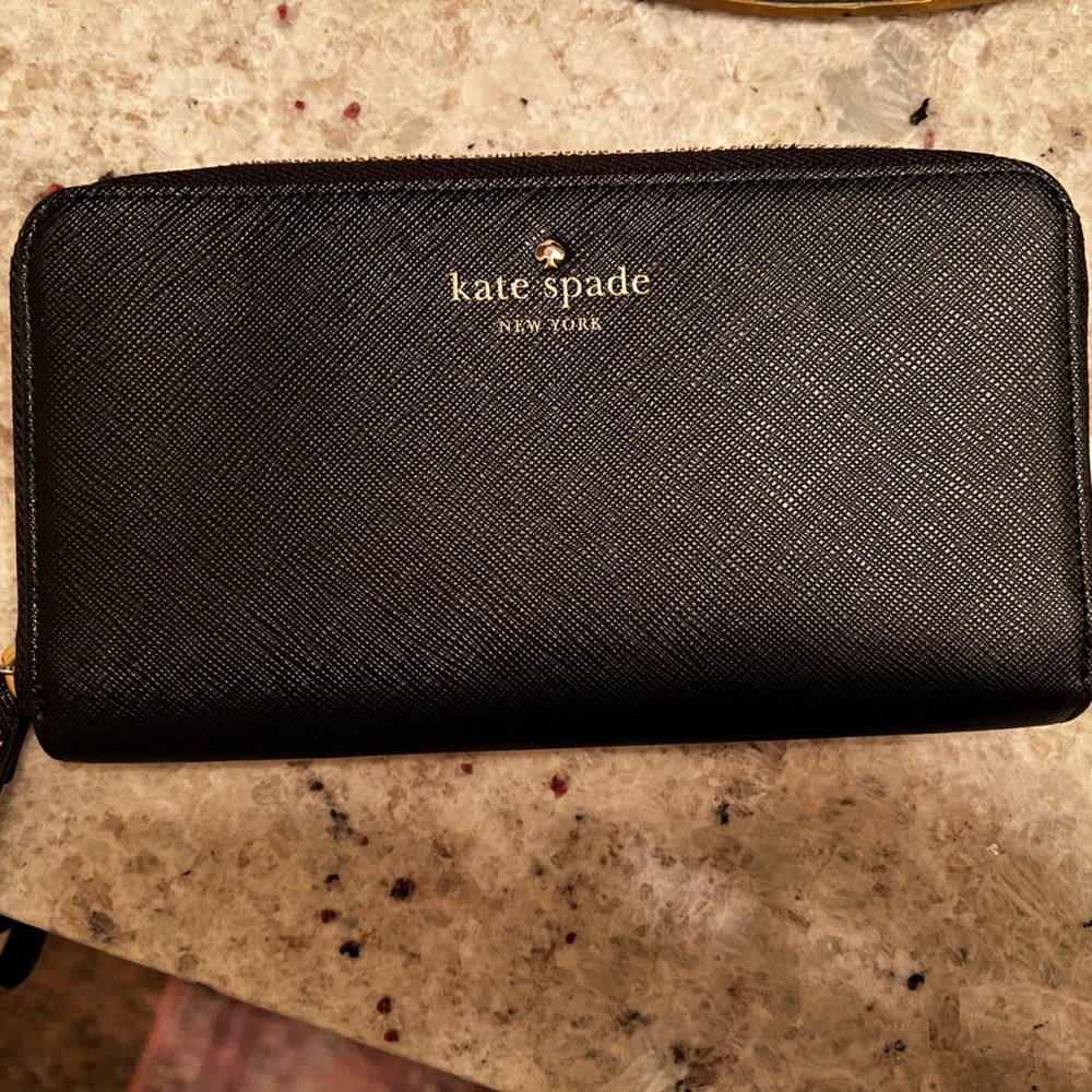 ♠️ NWOT NEVER USED Kate Spade Wallet